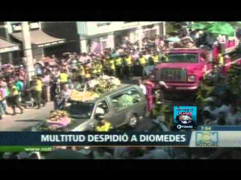 Funeral  de Diomedes Diaz Una La Multitud lo Despidió Asi