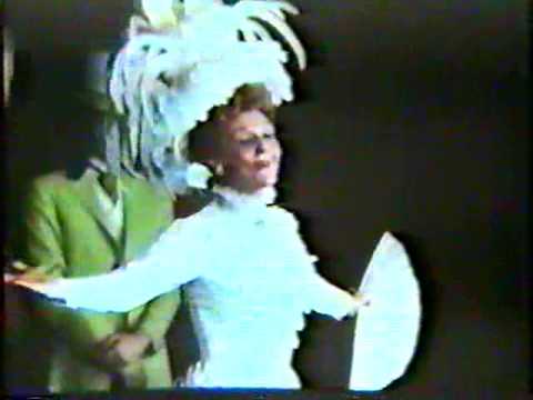 Hello Dolly video