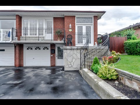275 Hullmar Drive North York