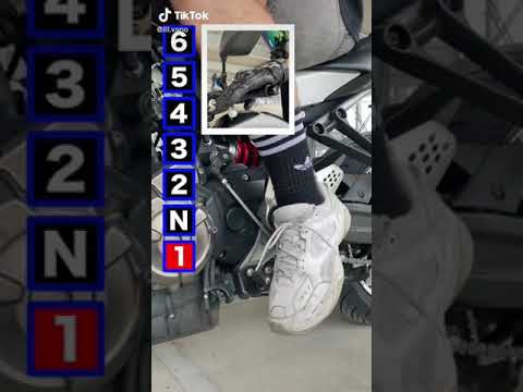 How to Shift Gears on a Motorcycle #short #shifting #motorcycle #subscribe