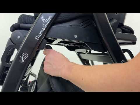 Fitting the under seat bag