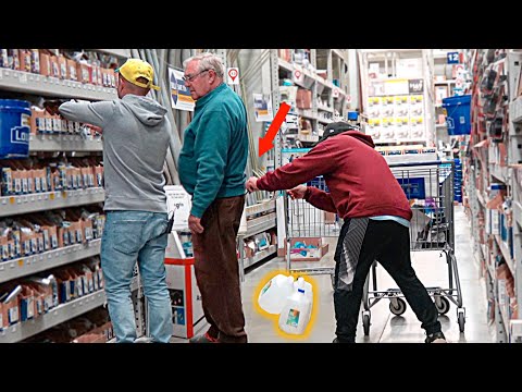 Clipping Jugs on Strangers PRANK!!!