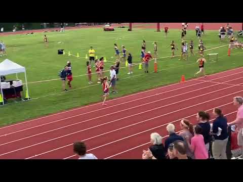 Zoe Waldron - 4x800m relay leg
