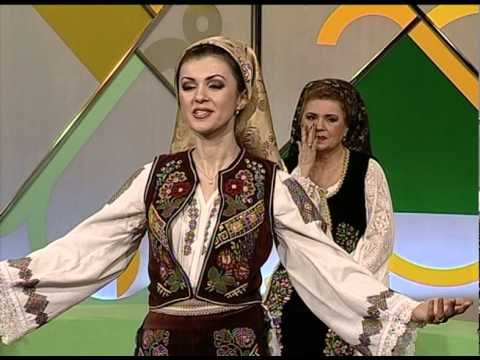 Cântec şi poveste cu Nicoleta şi Andreea Voica