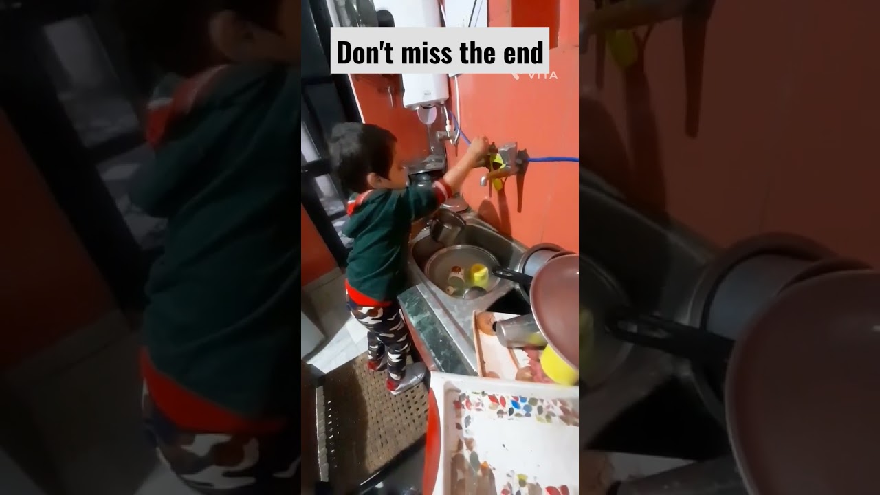 🌹🙂😍🥰2year baby doing household chores 💞🙂#shorts #ytshorts ##entertainment #cute #kids #viral #kids