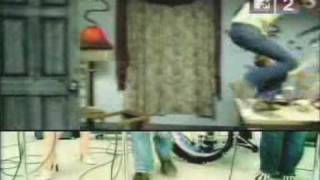 The Von Bondies - C&#39;mon C&#39;mon VIDEO with LYRICS