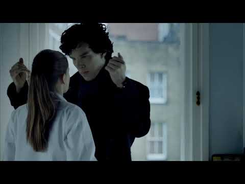 Sherlock kissing Molly