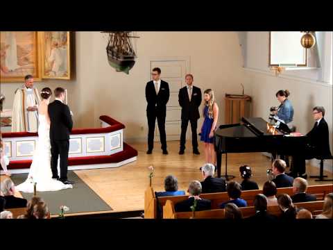 Hanna Ferm sjunger på bröllop - Ännu Doftar Kärlek