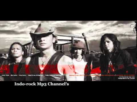 Pelangiku Sirna video