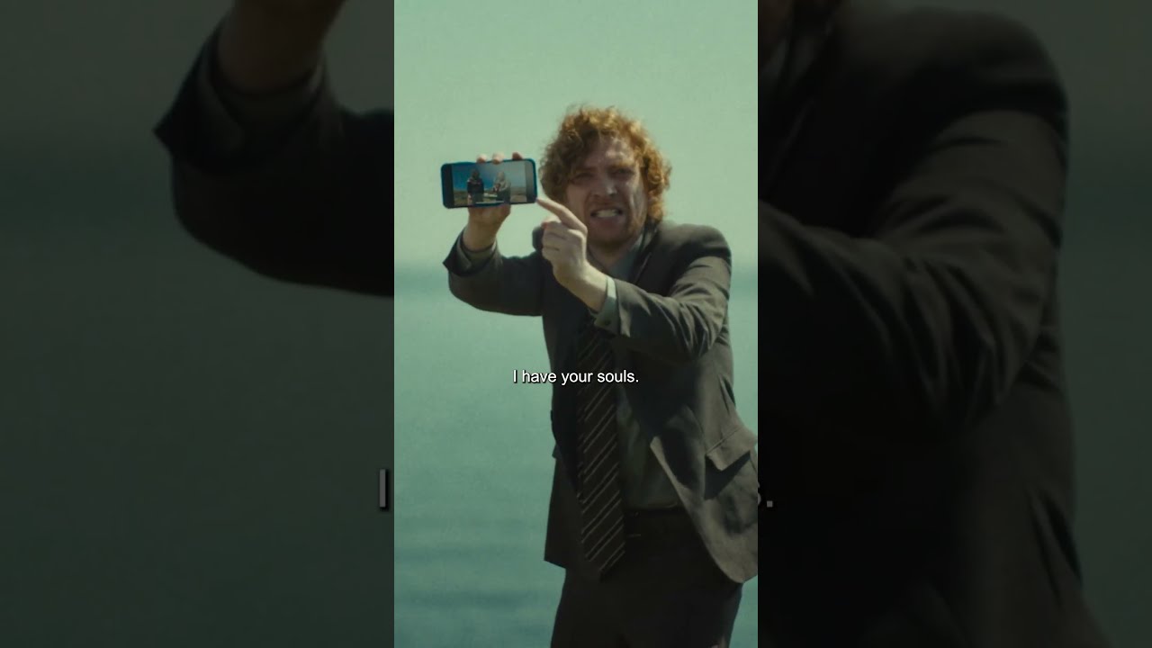 Miniature de la vidéo Beware the incomer and his dark magic. du film The Incomer