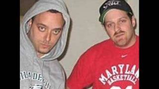 Smut Peddlers - Anti Heros ( Feat. Copywrite )