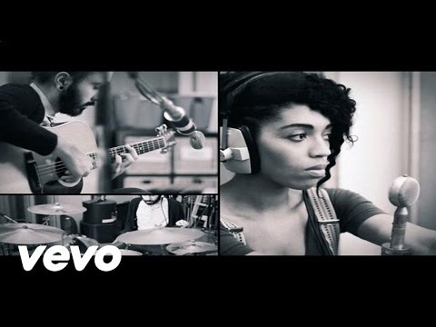 Jakwob - Electrify (Live at Miloco Studios, 2012)