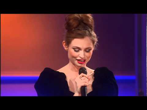 Sophie Ellis-Bextor - Jolene Live on Rob Brydon Show High Lights 11/09/02