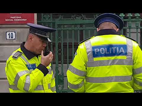 Sediul PSD, bârlogul hotilor din politica: Protest neobișnuit impotriva infractorului Dragnea