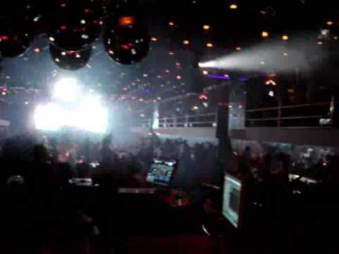 download lagu mp3 mp4 Alebrije Acapulco, download lagu Alebrije Acapulco gratis, unduh video klip Alebrije Acapulco