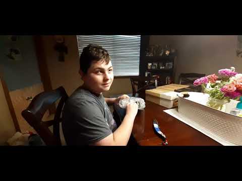 unwrapping game console 620 built-in mini classic NES games I bought on wish