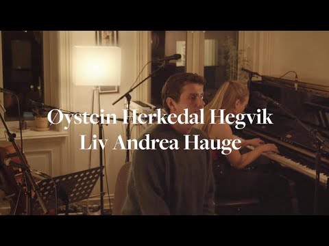 Liv Andrea Hauge og Øystein Herkedal Hegvik - Kor e du?