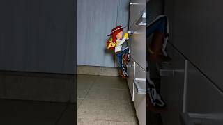 Mi MUÑECA de TOY STORY se mueve sola DE NOCHE😨