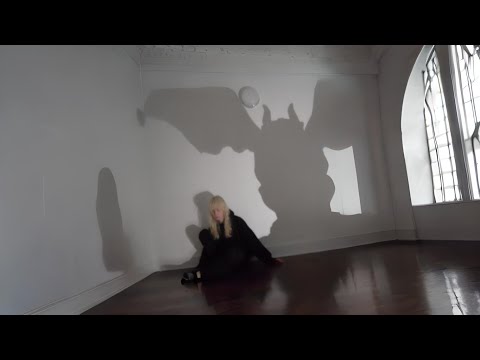 laura les - Haunted (Extended)