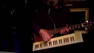 Breaking the Silence(Loreena McKennitt) Cover by Ton Vincent on AV-Guiboard