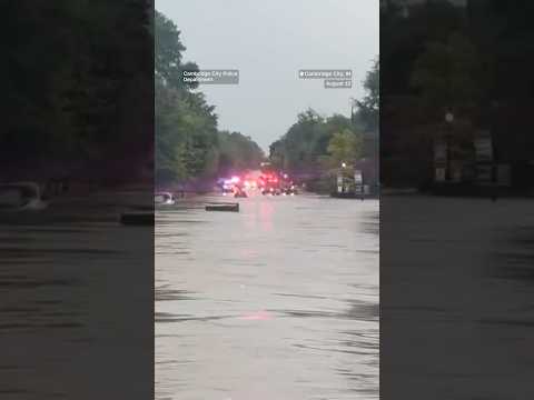 Life-threatening flash floods hit Indiana