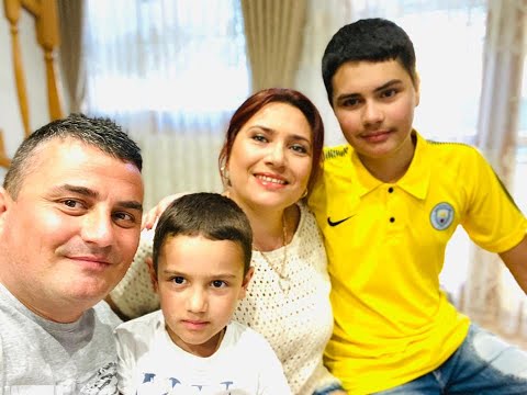 NADEJDA MEREUTA- FECIORASII MEI IUBITI. Muzica evenimente Italia