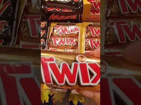 🍫TWIX CHOCOLATES #ASMR #SHORTS
