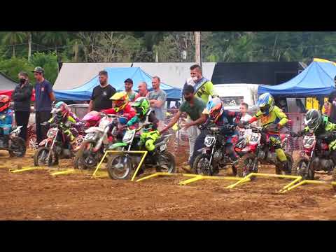 Disputa até a ultima Curva no Velocross - Corrida forte nas Mini Motos em Schroeder SC