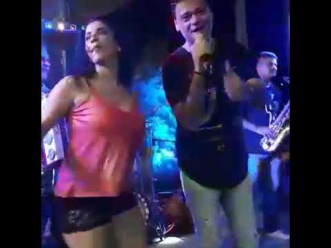 Klebão Feitosa e Lucinha Owyes cantora do Mastruz com Leite