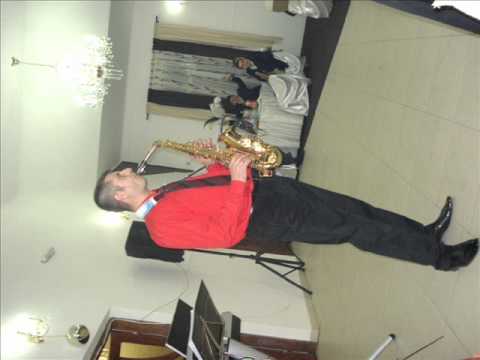 KLLu de la severin si grupul dyamantyss-la misto te fac.wmv