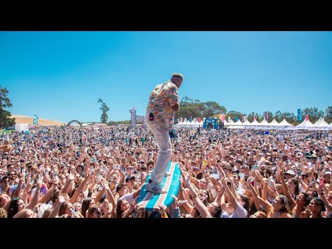 Neon Dreams - This Is It (Official Video)