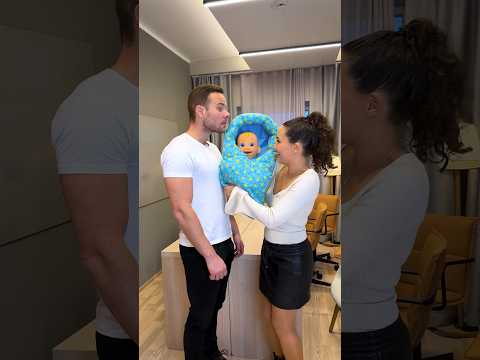 Babysitting hack 101: always locate the ’pause’ button first! 🚨😂 #uncannyvalley #crybaby ​⁠