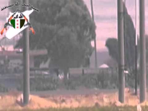 رصد دبابات النظام أثناء الاشتباكات على جبهة معرة مصرين في ريف إدلب