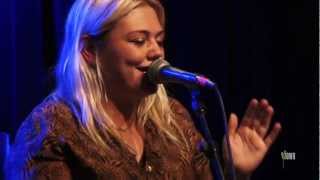 Elle King - &quot;Playing For Keeps&quot; (Live on eTown)