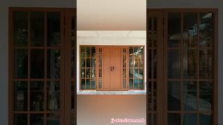 ประตูบานเปิดคู่แบบทึบมีช่องแสงในตัวพร้อมช่องแสงข้าง