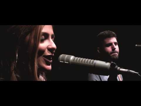 Com Cristo - Amor que Enche (Laura Souguellis)