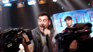 One life. Hedley at musique plus