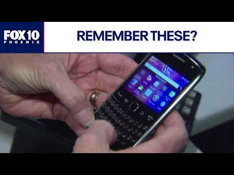 Blackberry phones are making a comeback, thanks to some Gen Zers | FOX 10 Phoenix