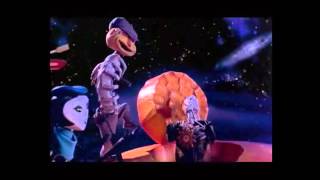 Musik-Video-Miniaturansicht zu Quelle belle famille [Family] Songtext von James and the Giant Peach (OST)