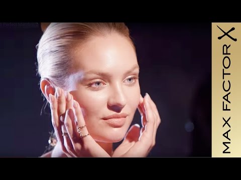 "Max Factor Miracle Touch" tobulinantis odos pagrindas Spf30 070 Natural video