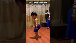 Download lagu lucunya anak mbak Mutik Nida ( ratu kendang ) #shorts mp3 Download lagu lucunya anak mbak Mutik Nida ( ratu kendang ) #shorts mp3