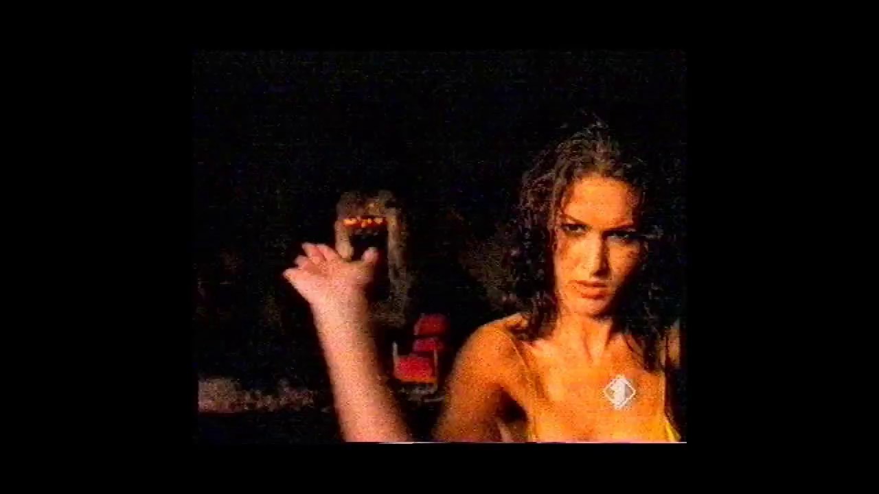 Denim, per l'uomo che non deve chiedere mai! Stupendo anno 1995