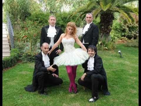 29 - Lady Luna band - Zaplešimo v novo leto ( live boljun 2006 )