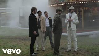 Kaiser Chiefs - Meanwhile Up In Heaven (Behind The Scenes)