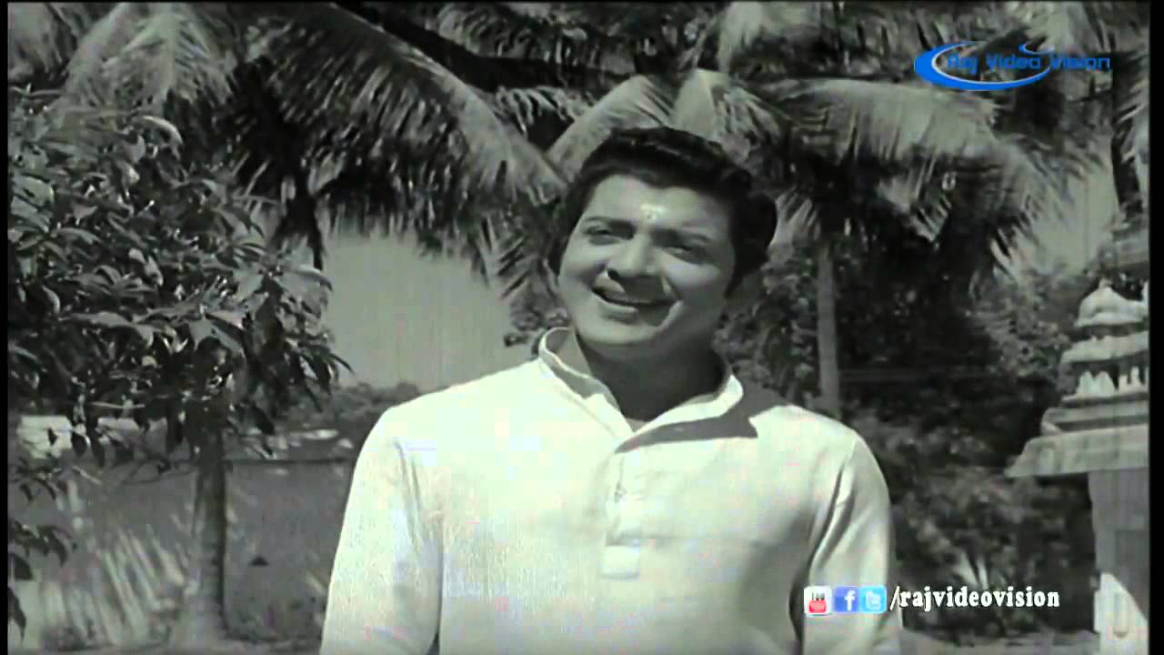 Ennai Paarthu Sirikiraalae Song Lyrics | Gumasthavin Magal | Sirkazhi Govindarajan