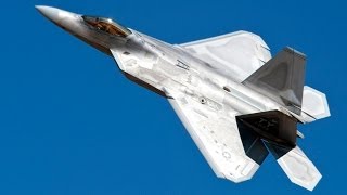 preview picture of video 'Lockheed Martin F-22 Raptor Mount Comfort Airshow   2008'