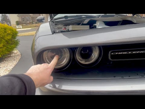 How to replace and fix a HID headlight in a Dodge Challenger