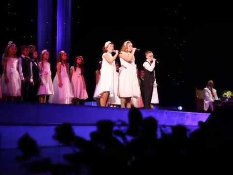 Театр маленькая страна резник. Дети ильи резника. Театр резника. Театр маленькая страна резник. Маленькая страна ильи резника.