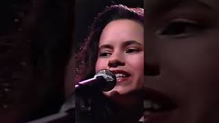 Trouble Me - Natalie Merchant, 10 000 Maniacs