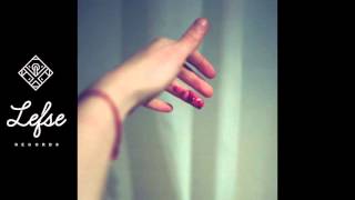 Sea Oleena - Everyone With Eyes Closed